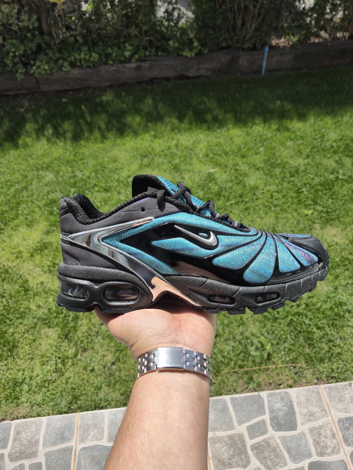 Nike Skepta Tailwind Blue fotografiada de perfil